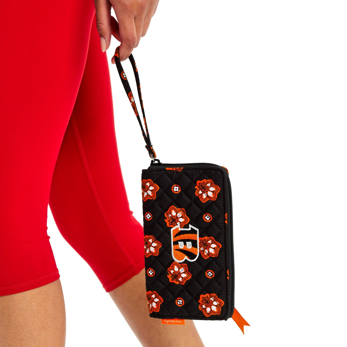 NFL RFID Front Zip Wristlet in Cincinnati Bengals Bandana
