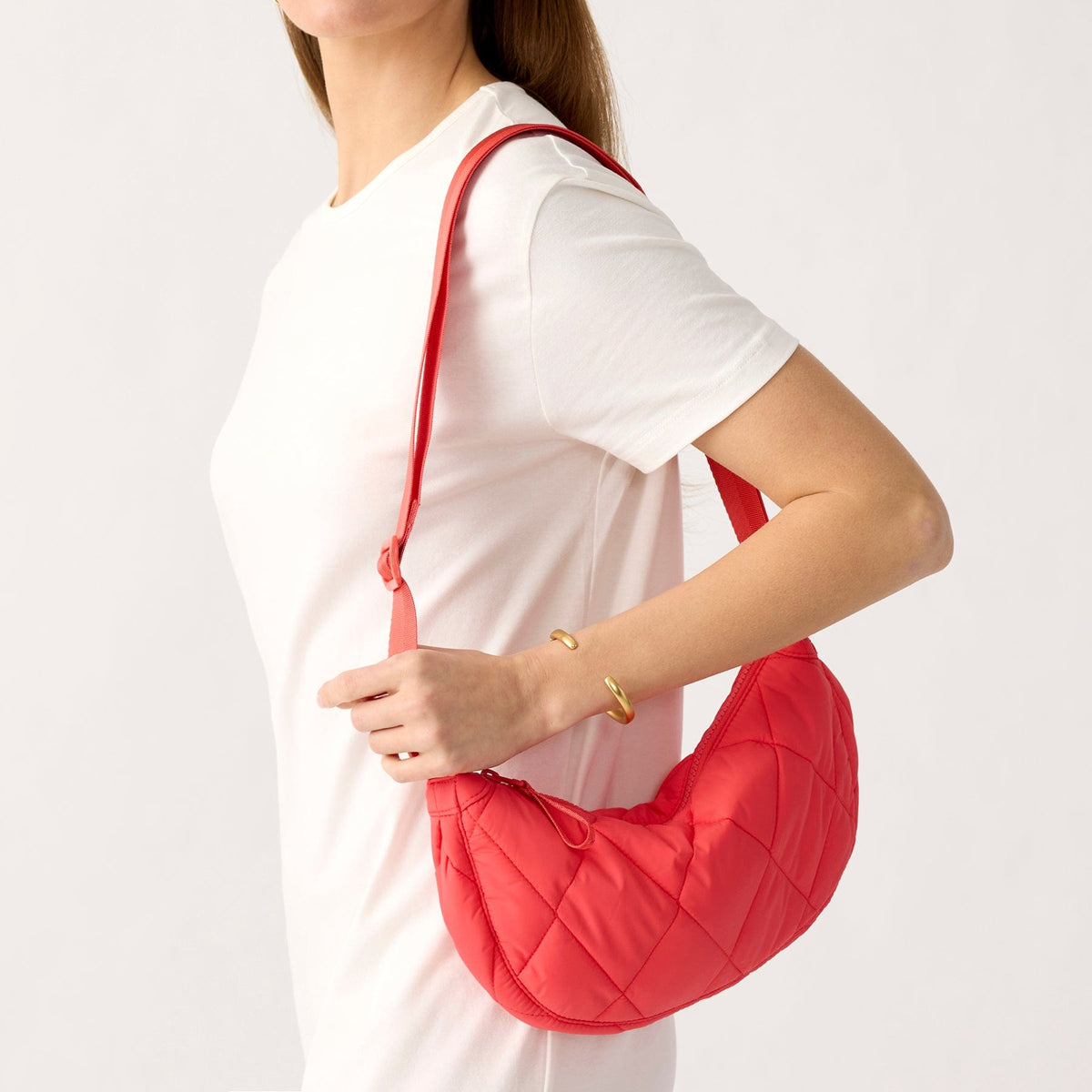 Springbrook Sling Crossbody in Cayenne