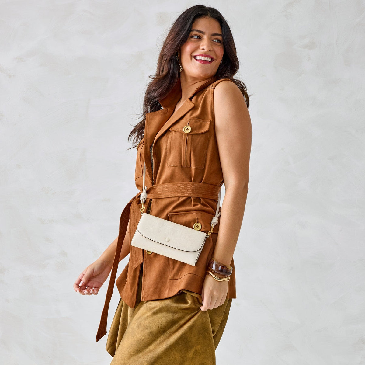 Wildwood Wallet Crossbody Bag in Cottage Cream