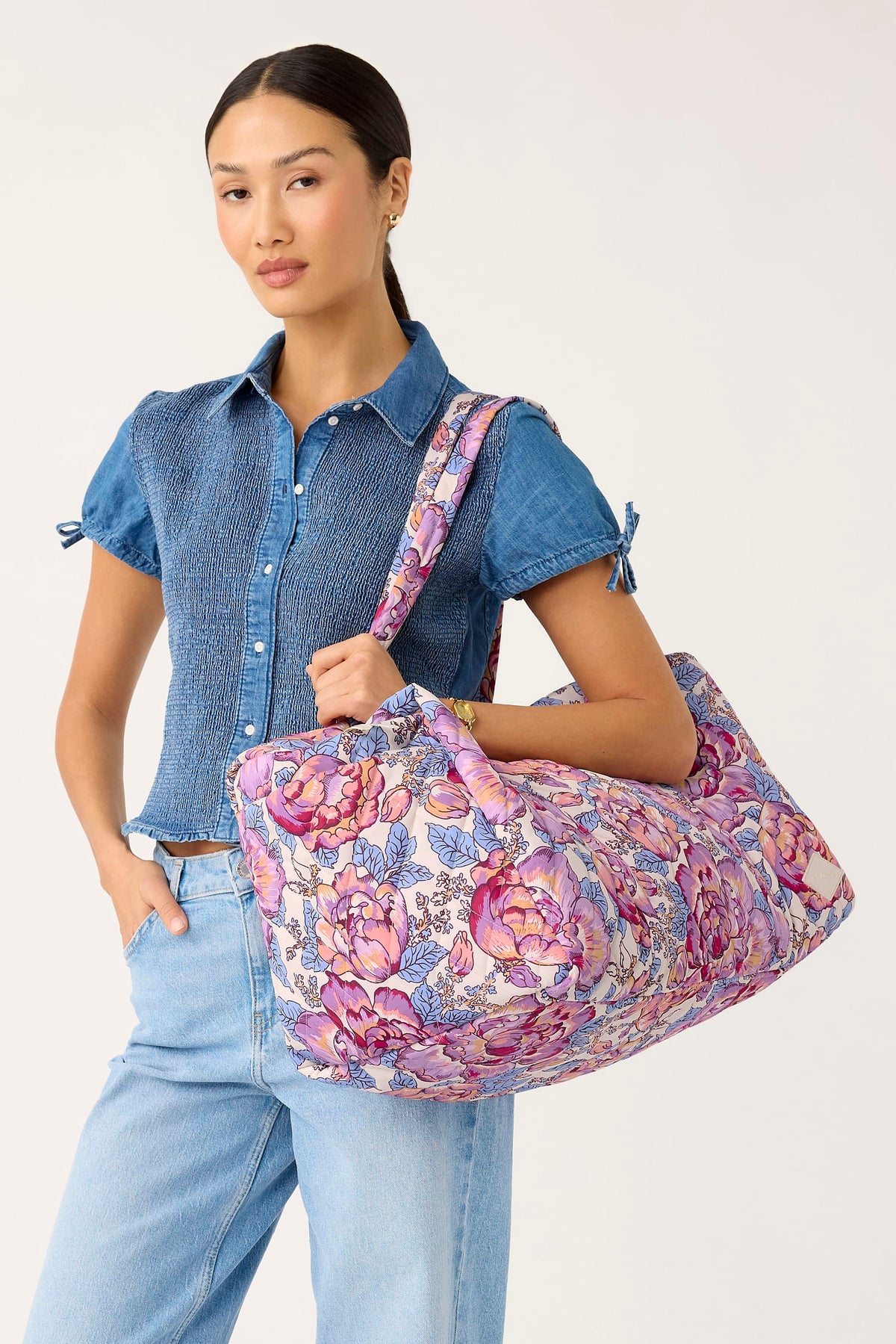 Large Original Duffel Bag in Cabbage Roses