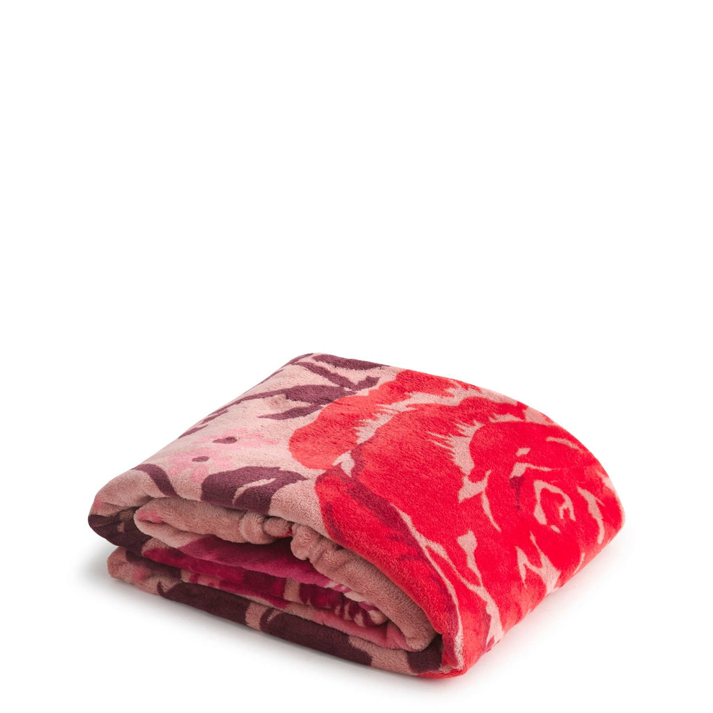 Plush Throw Blanket in Coming Up Roses Pink