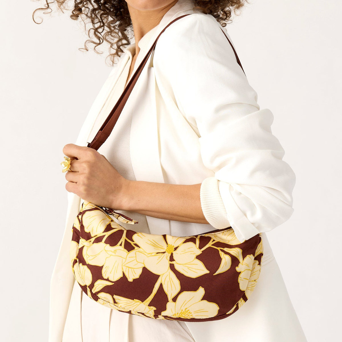 Springbrook Sling Crossbody in Scattered Anemones
