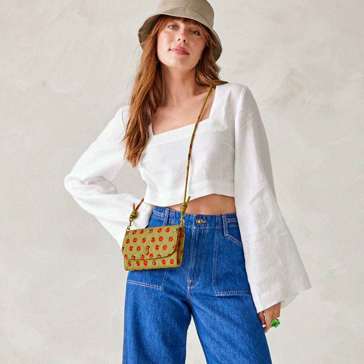 Wildwood Wallet Crossbody Bag in Tiny Tomatoes Palm