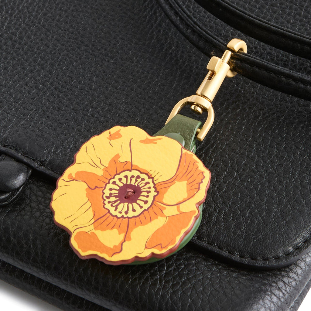 Poppy Bag Charm for AirTag in Poppy