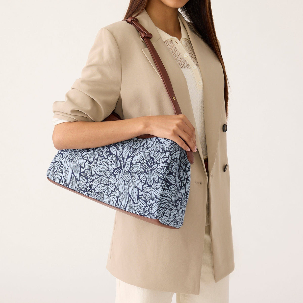 Frazier Shoulder Bag in Dahlia Dreams