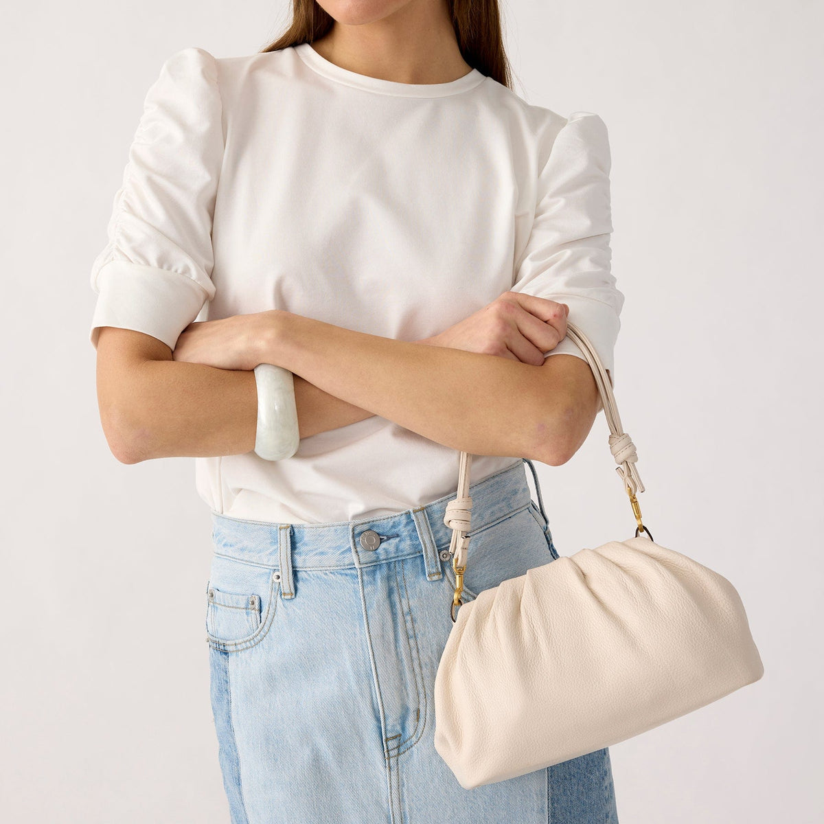 Taber Dumpling Bag in Cottage Cream